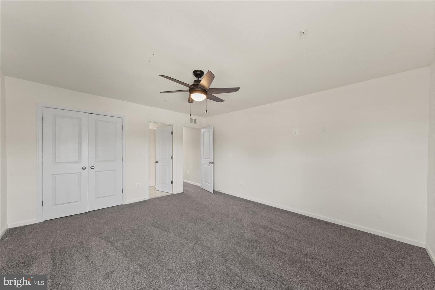 5559 Trafalgar Circle photo 56