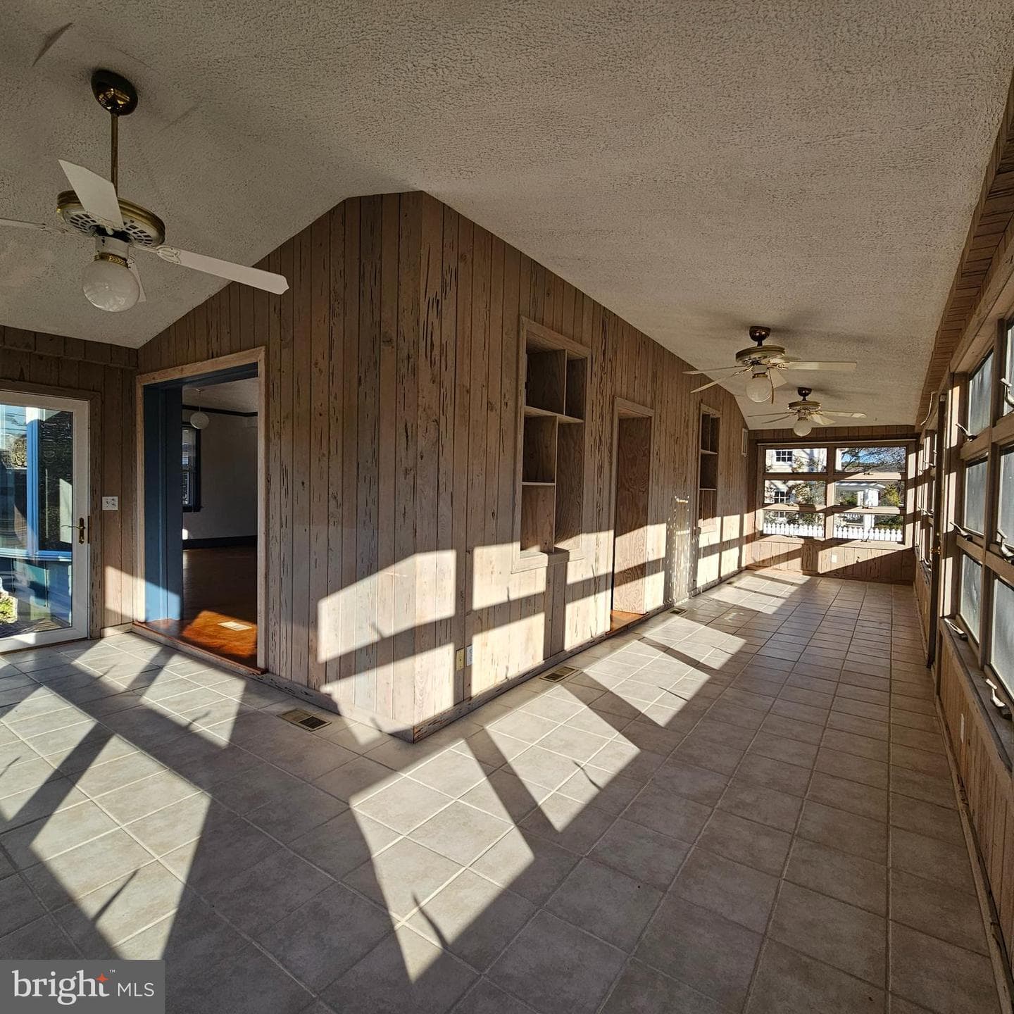 807 S Morris Street photo 17