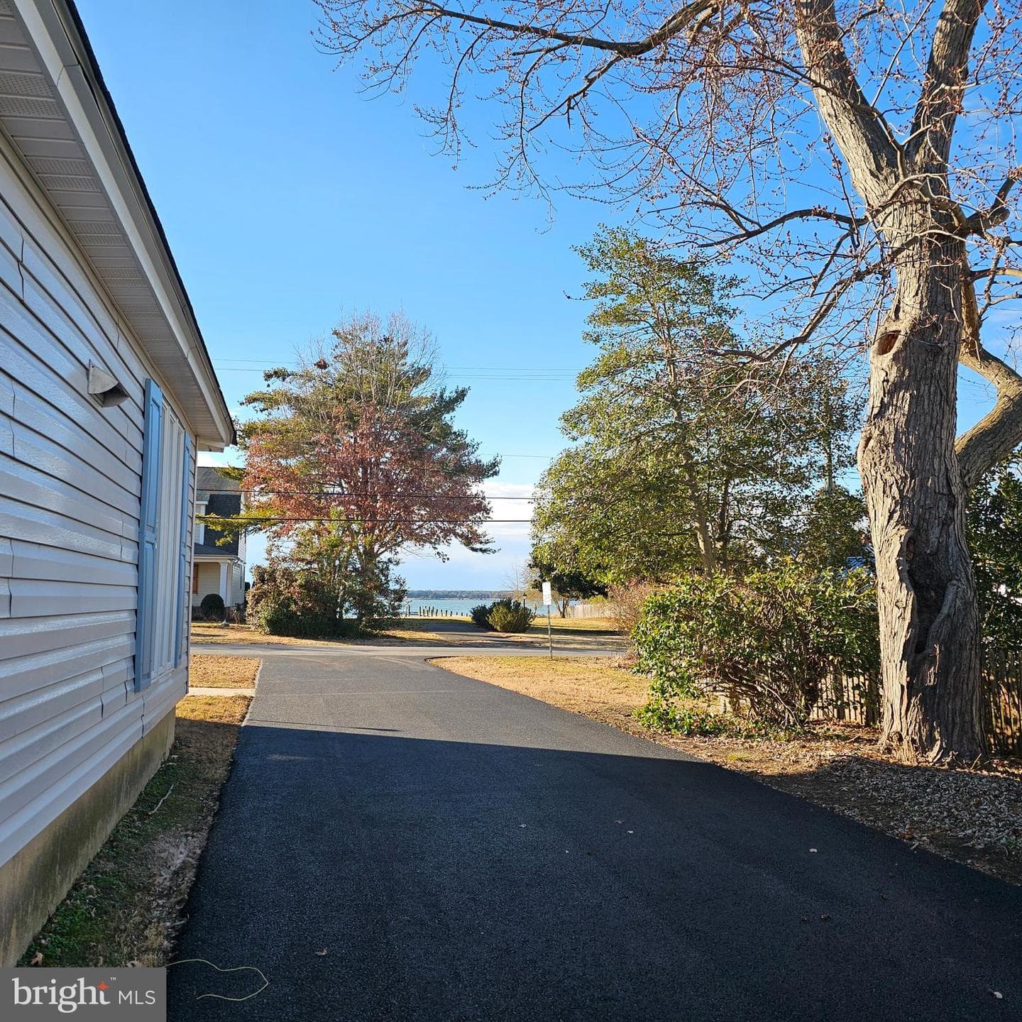 807 S Morris Street photo 35