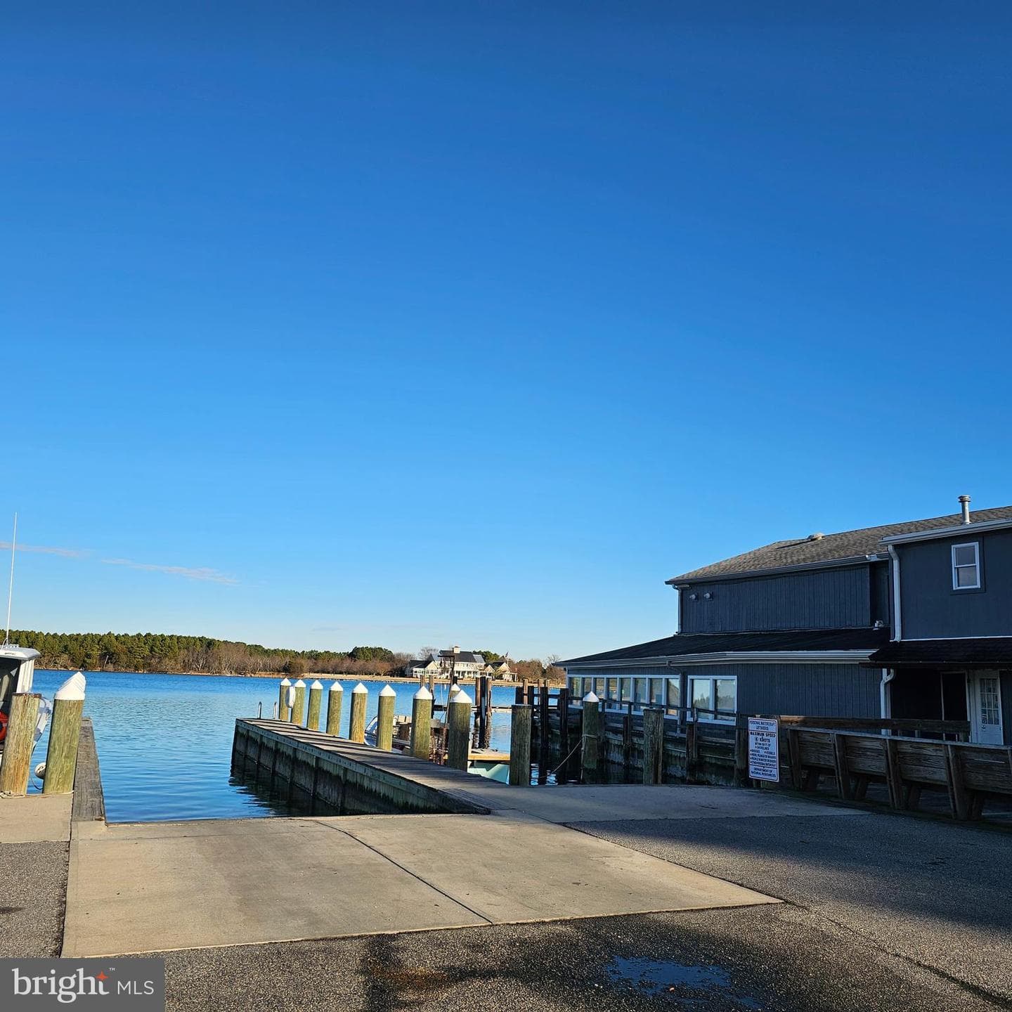807 S Morris Street photo 55