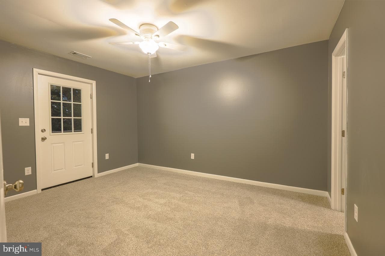 29595 Dutchmans Lane #42/701 photo 10