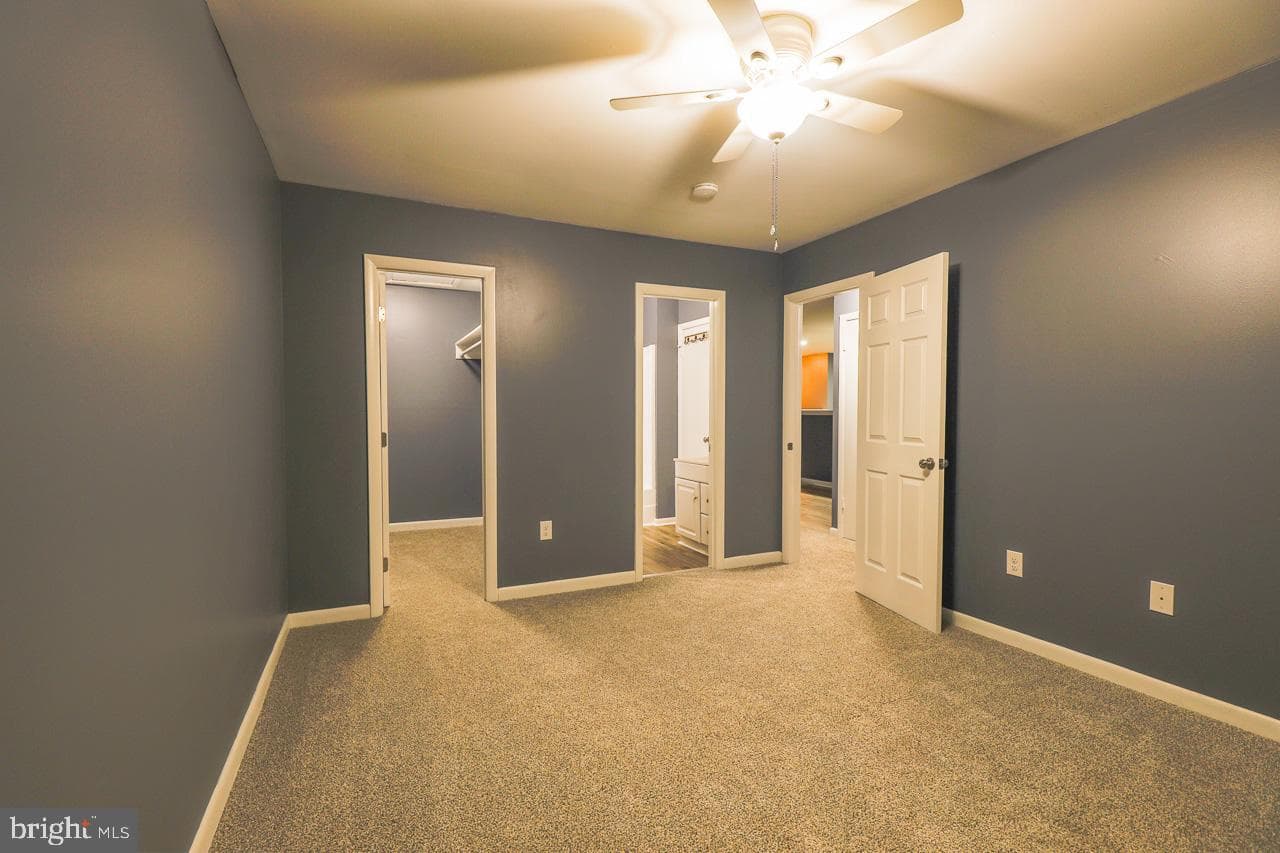 29595 Dutchmans Lane #42/701 photo 11