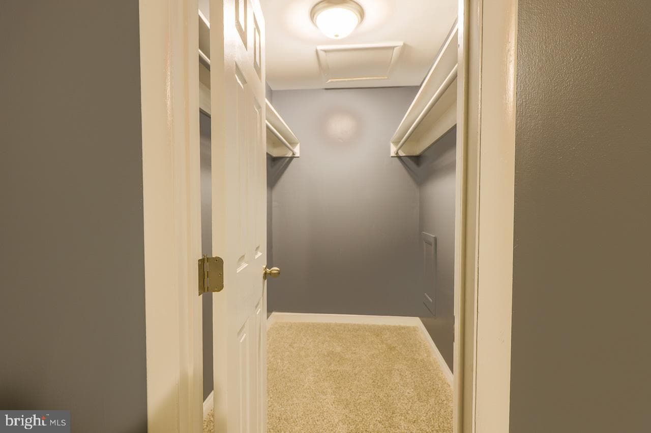 29595 Dutchmans Lane #42/701 photo 12