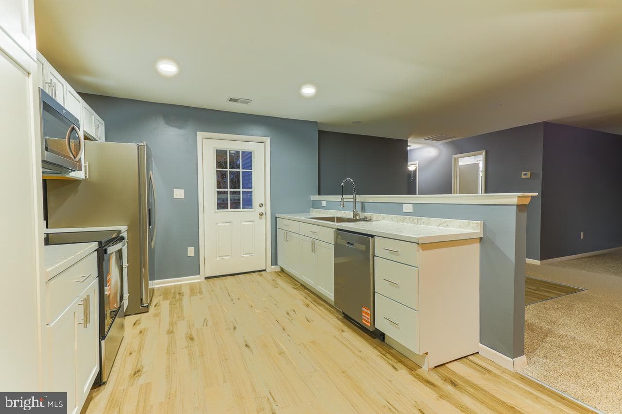 29595 Dutchmans Lane #42/701 photo 4
