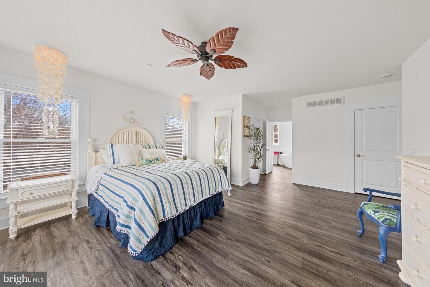 7650 Ferry Cove Road photo 19