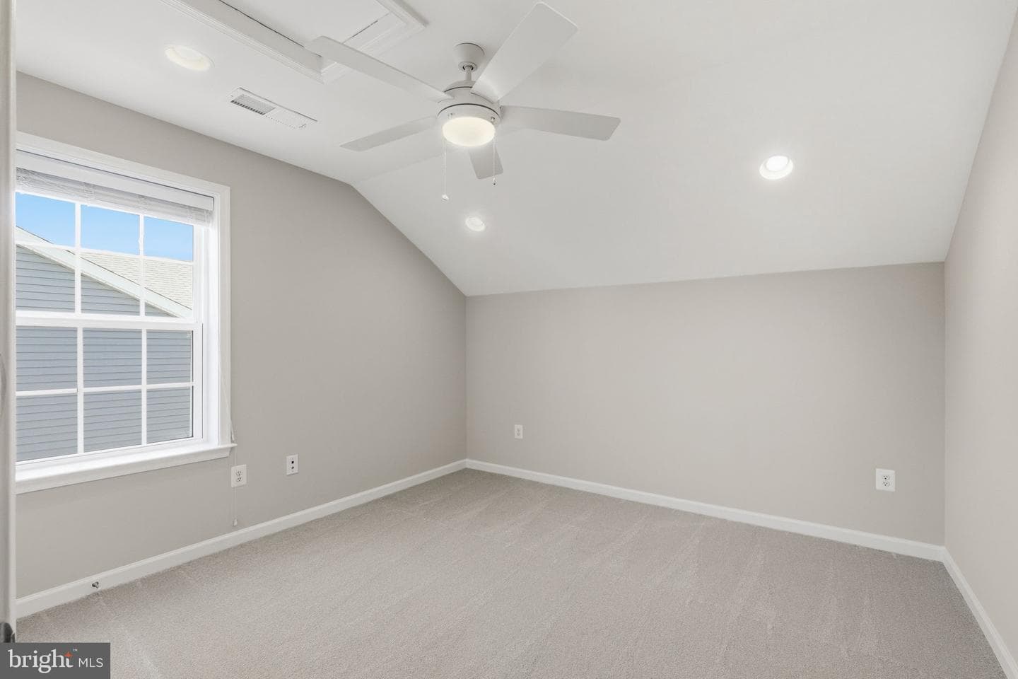 1003 Champlain Court photo 12