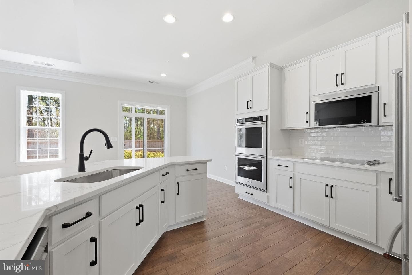 1003 Champlain Court photo 6
