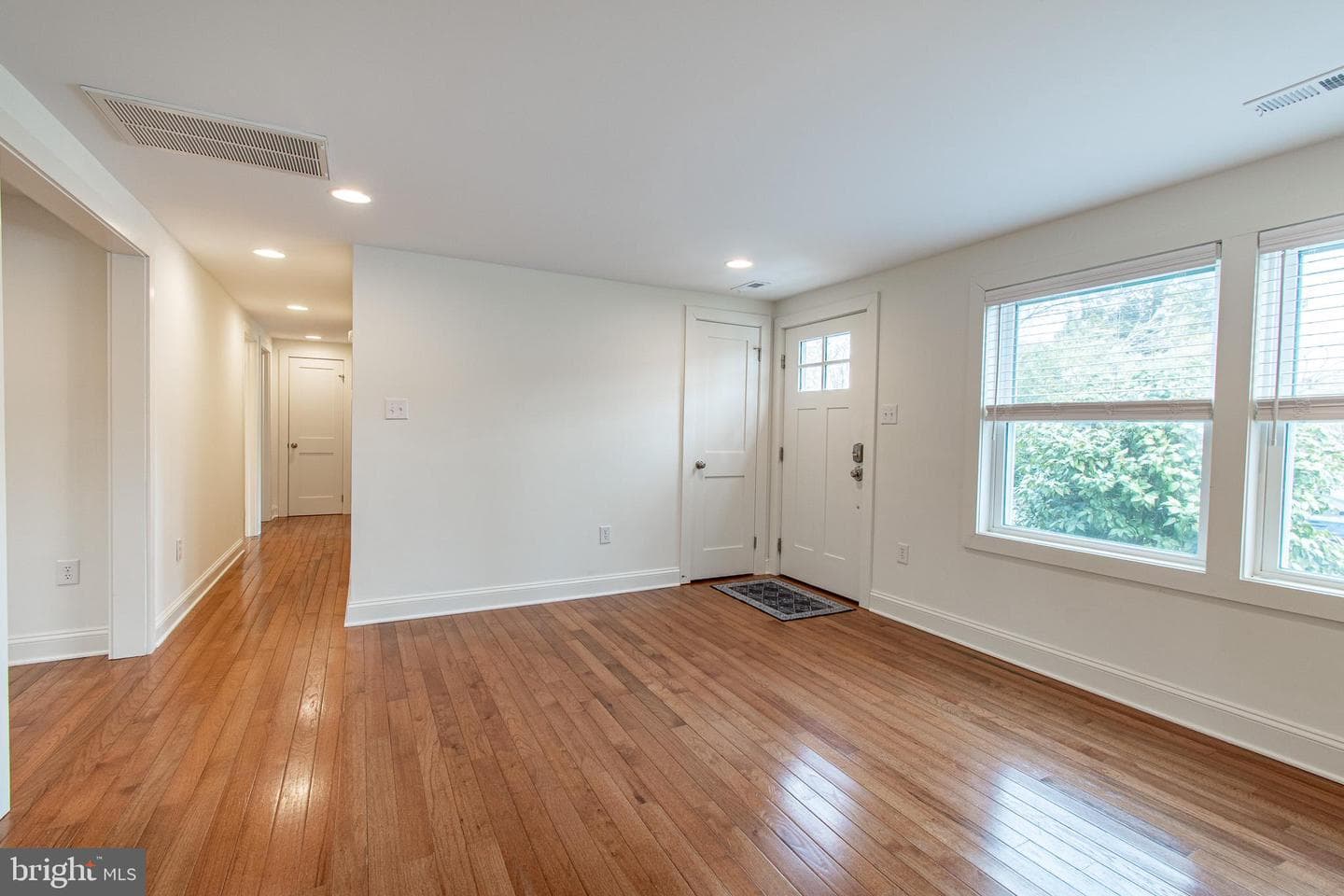 101 Brooks Lane photo 11