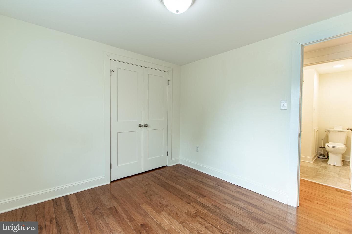 101 Brooks Lane photo 17