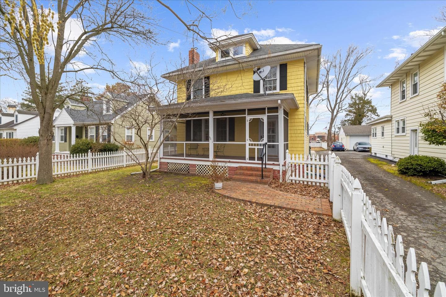 315 Dutchmans Lane photo 4