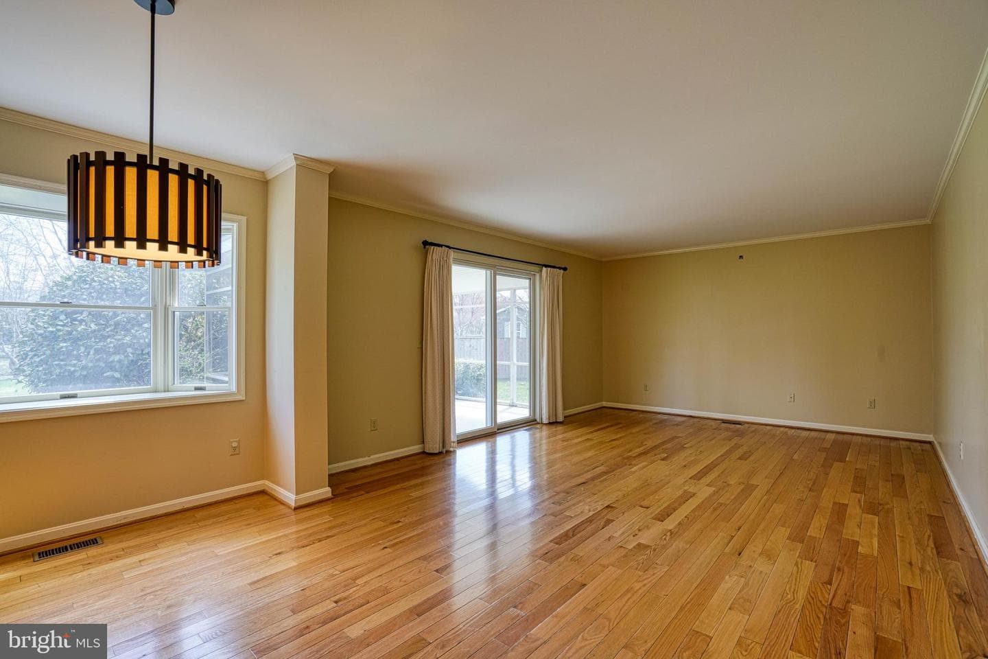 200 Spring Drive photo 17