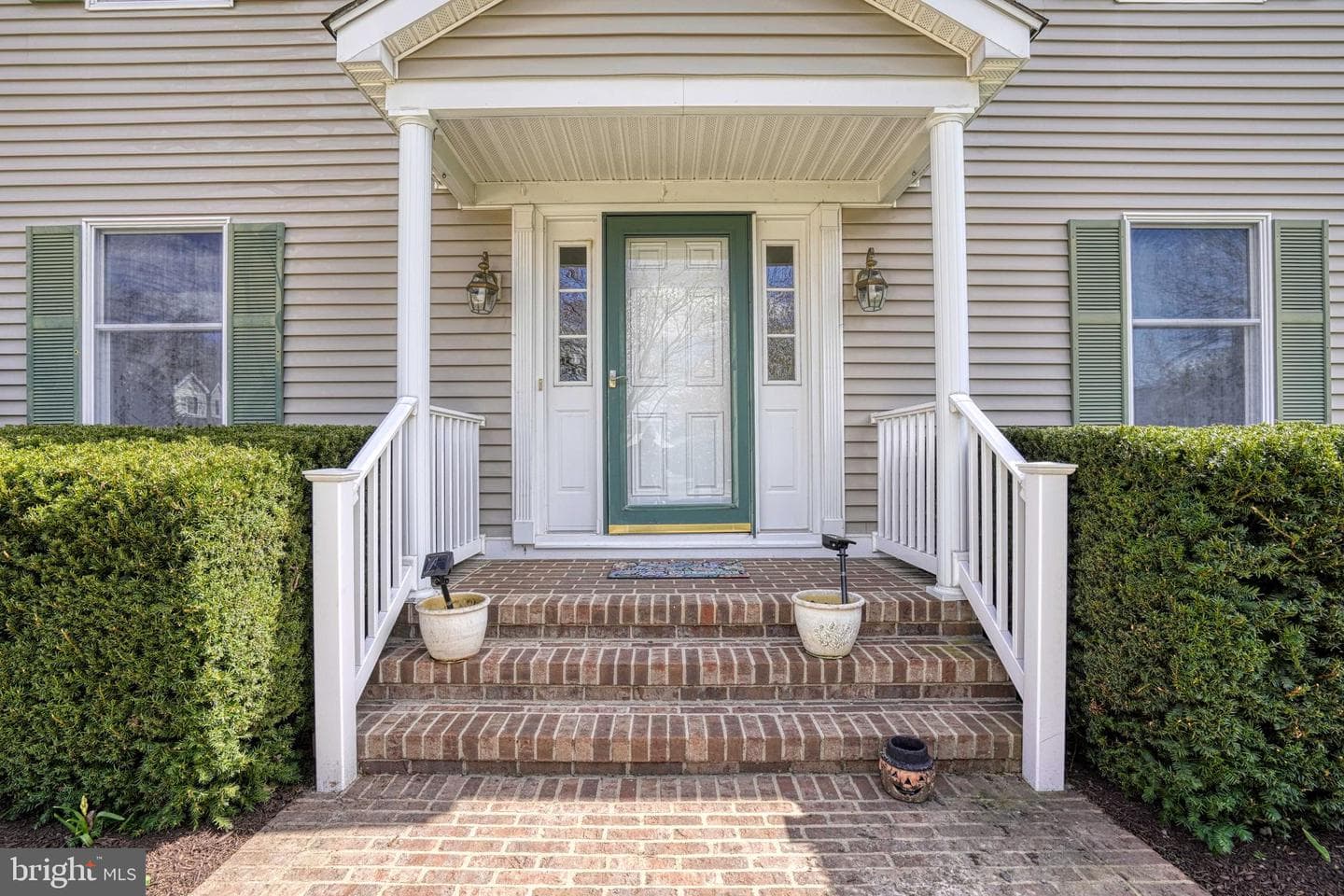 200 Spring Drive photo 2