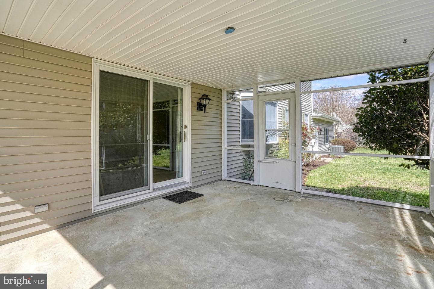200 Spring Drive photo 27