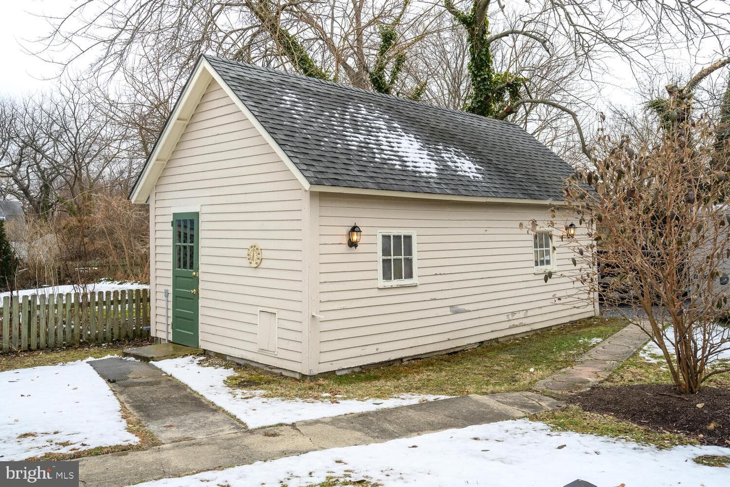 7651 Main Street photo 27