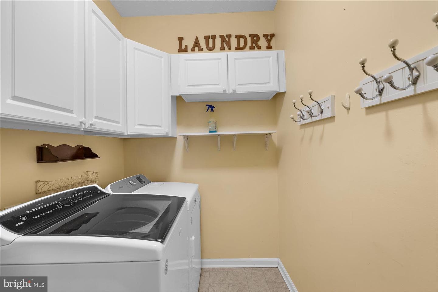 7586 Easton Club Drive photo 24