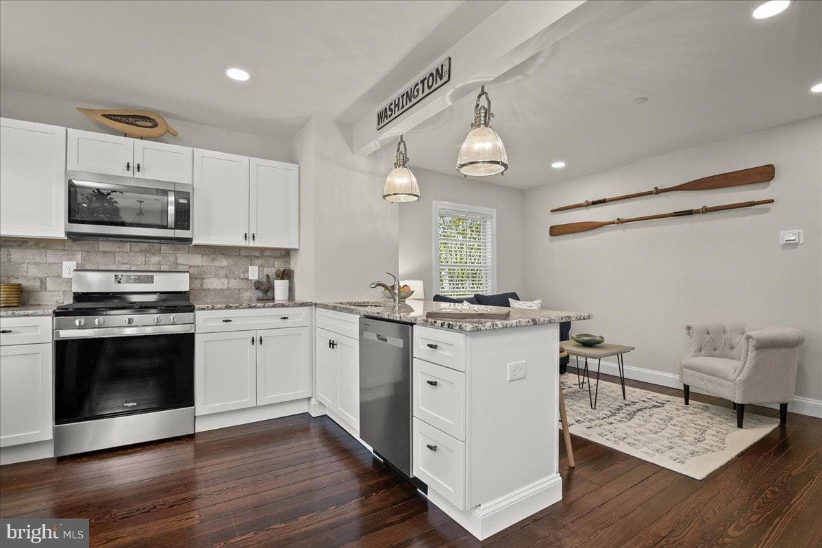 140 S Washington Street photo 14