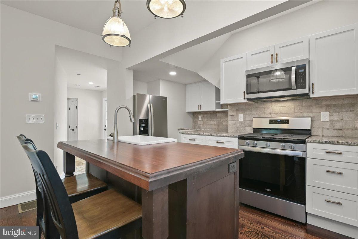 140 S Washington Street photo 45