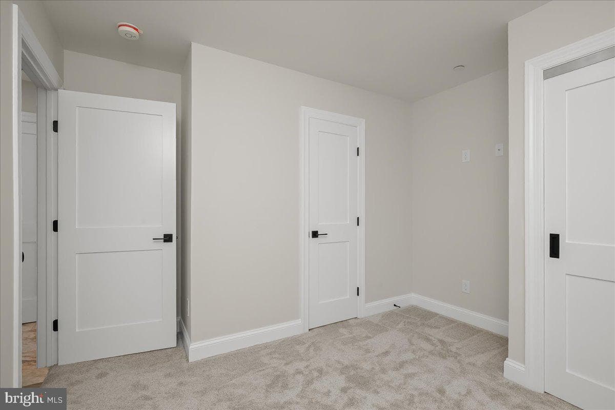 140 S Washington Street photo 55