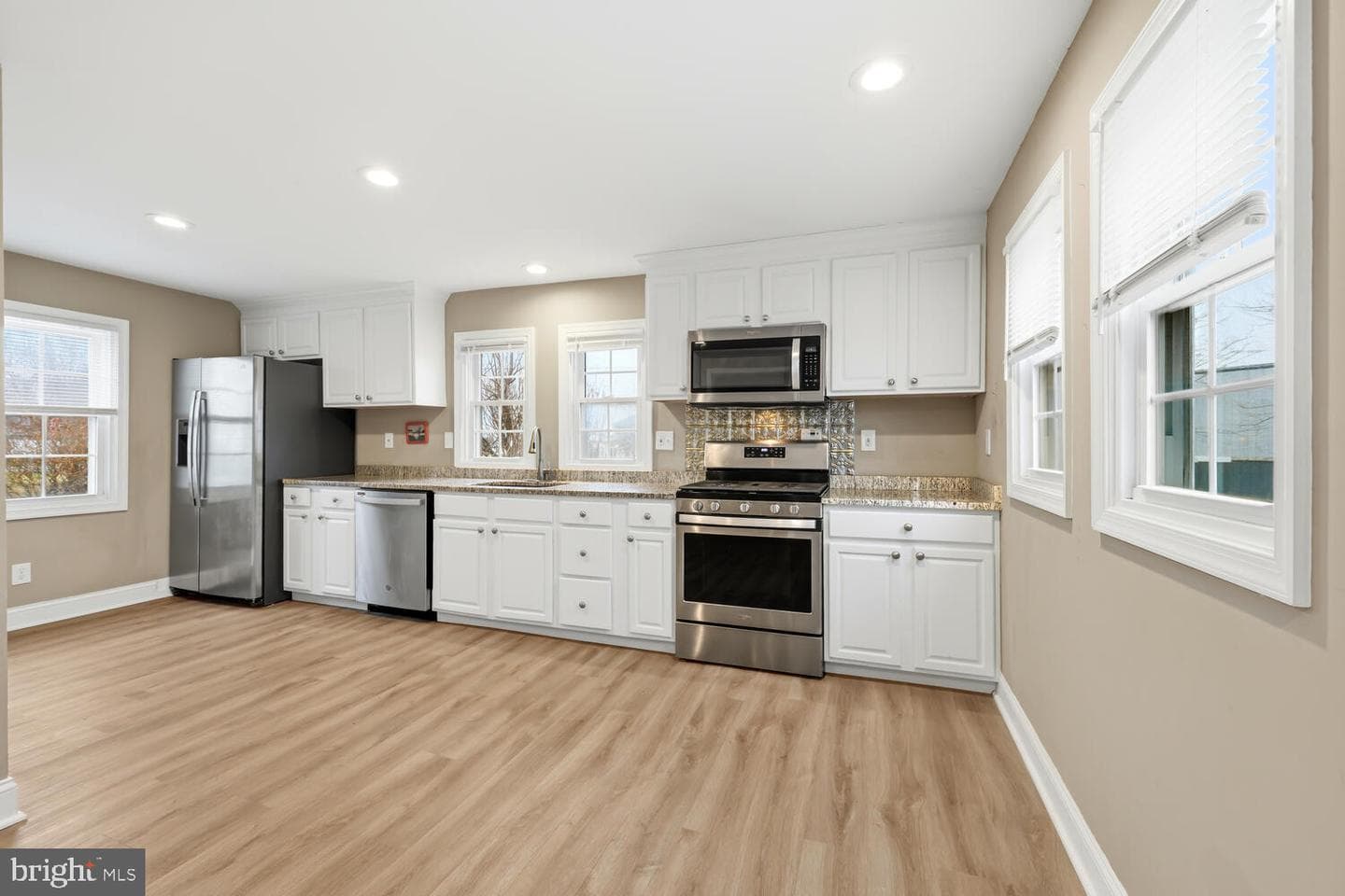 21524 Chicken Point Road photo 4