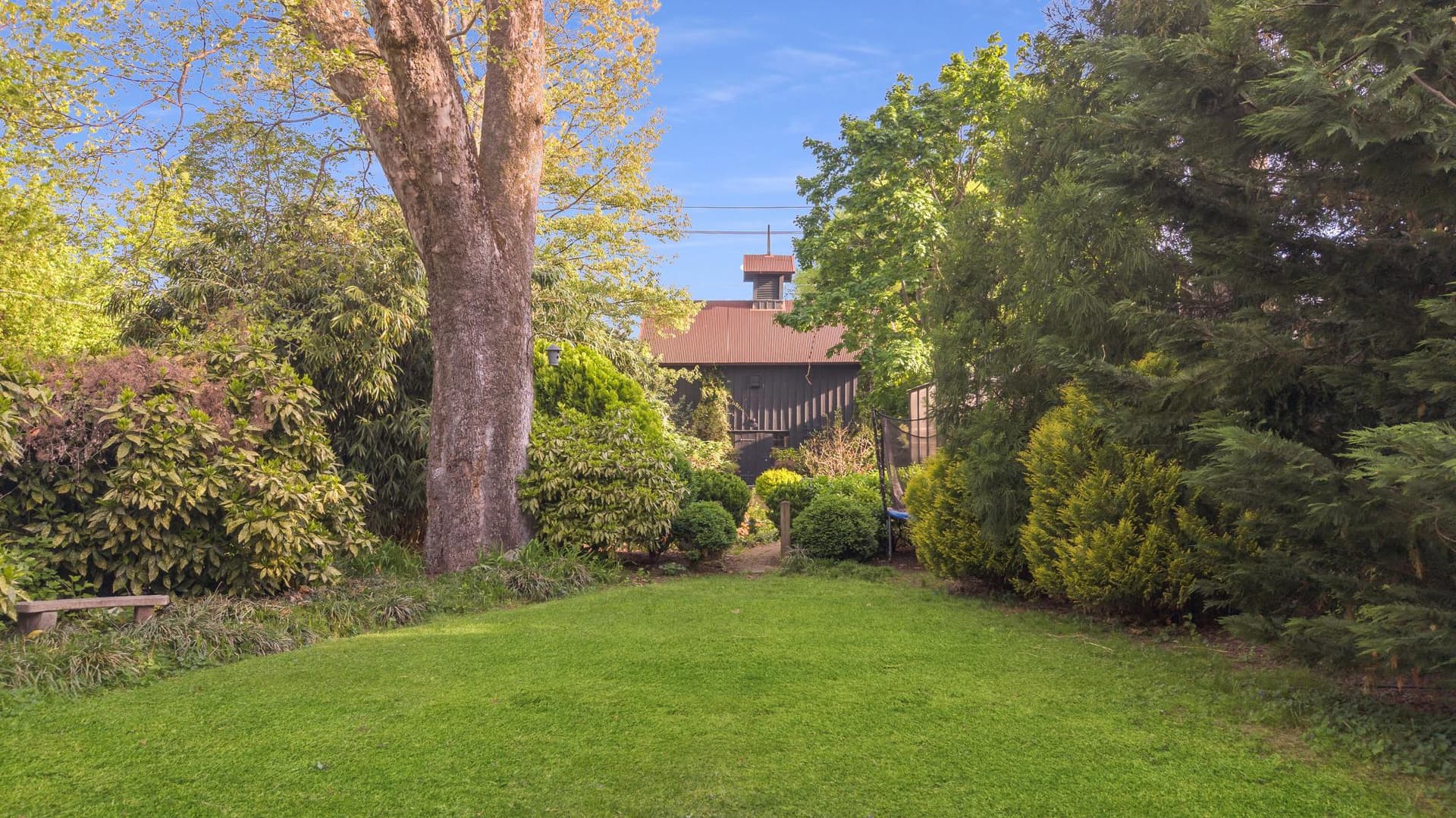 209 Goldsborough Street photo 32