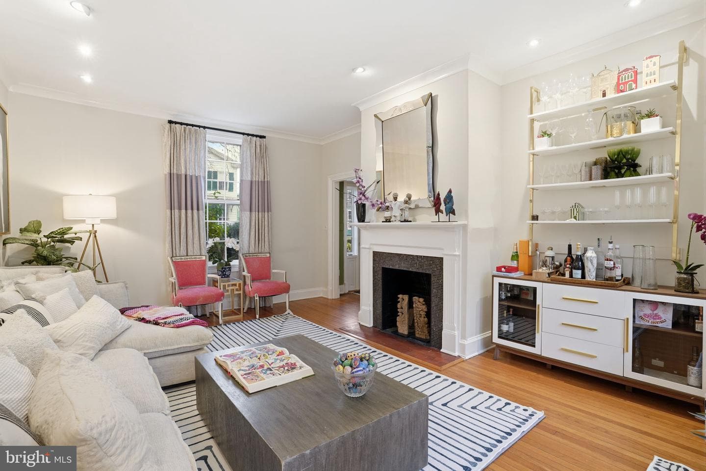 209 Goldsborough Street photo 4