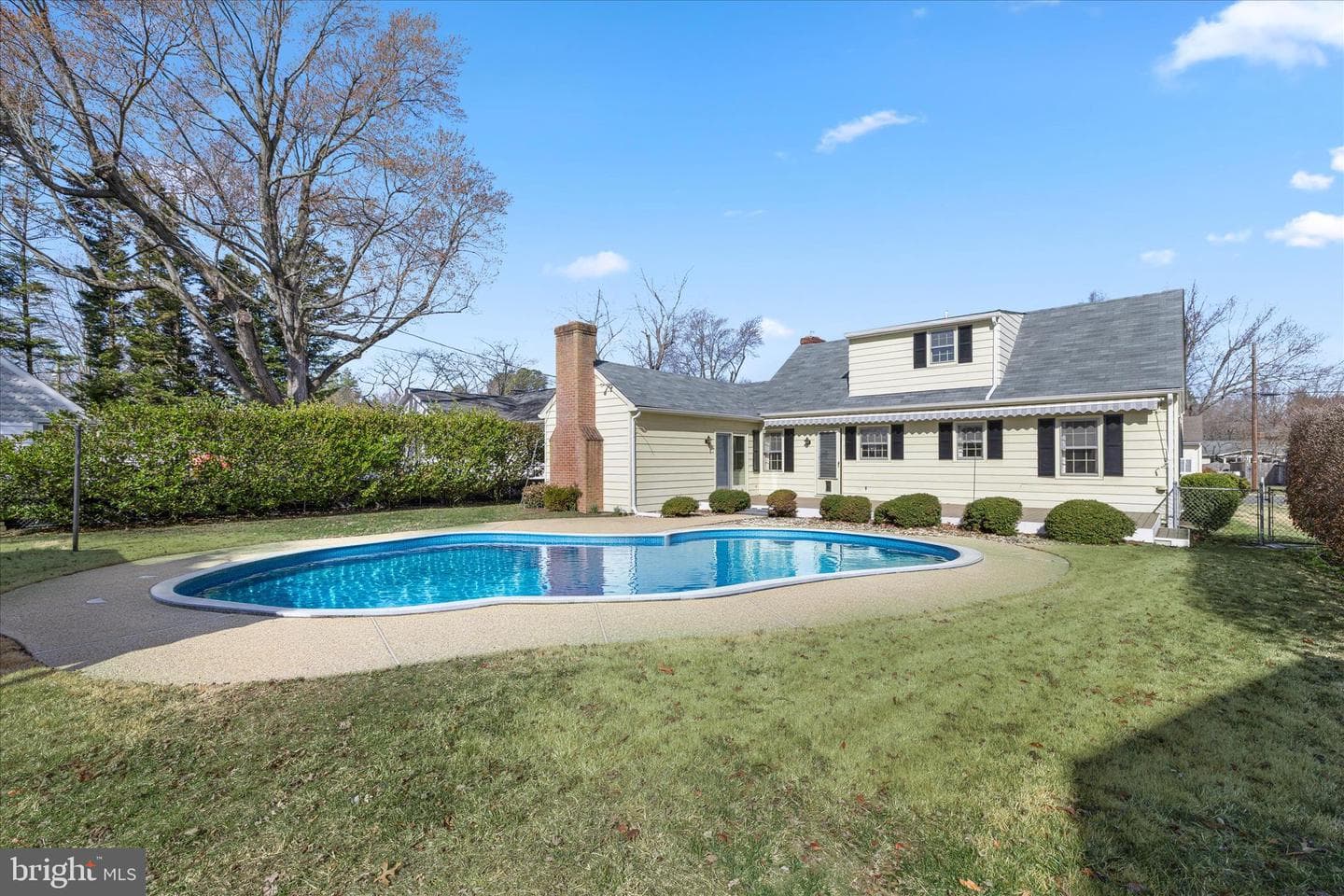 704 Elizabeth Street photo 2