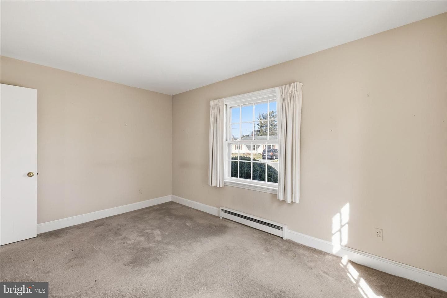 704 Elizabeth Street photo 23
