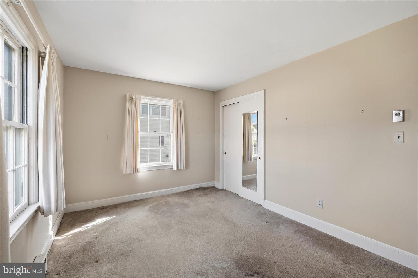704 Elizabeth Street photo 24