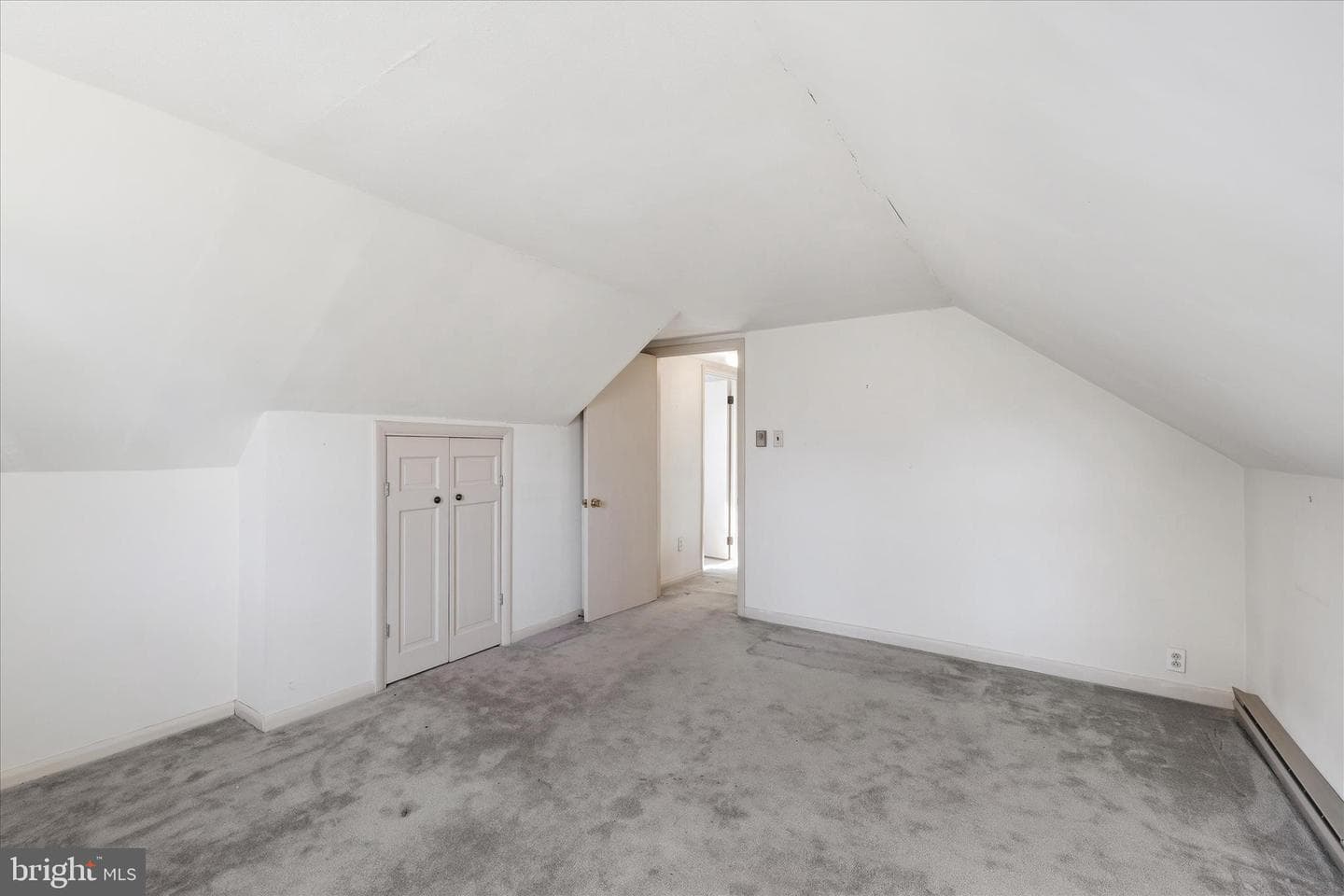 704 Elizabeth Street photo 30