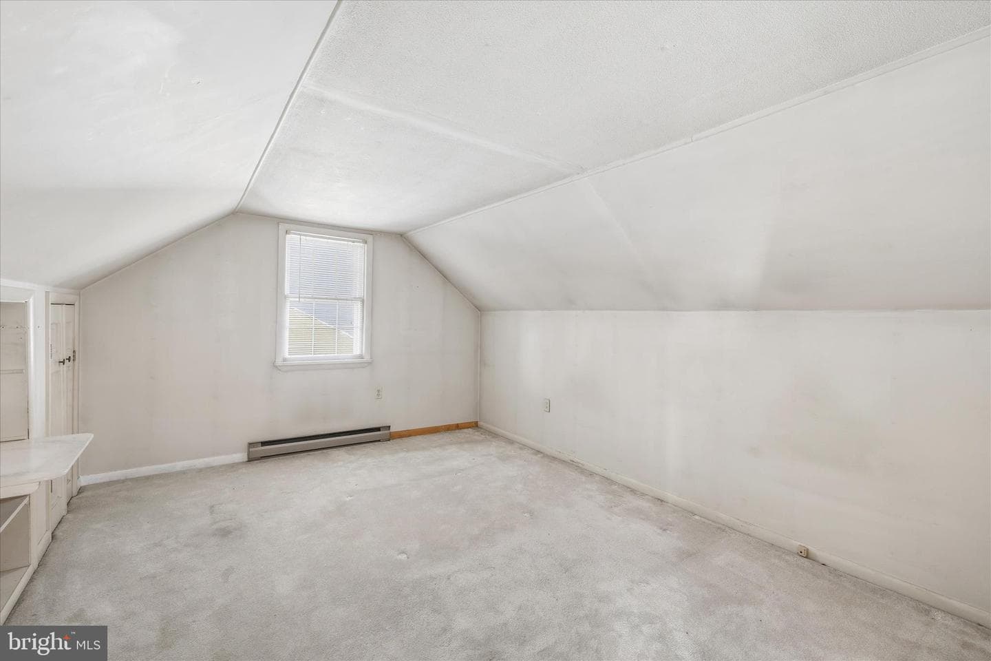 704 Elizabeth Street photo 33