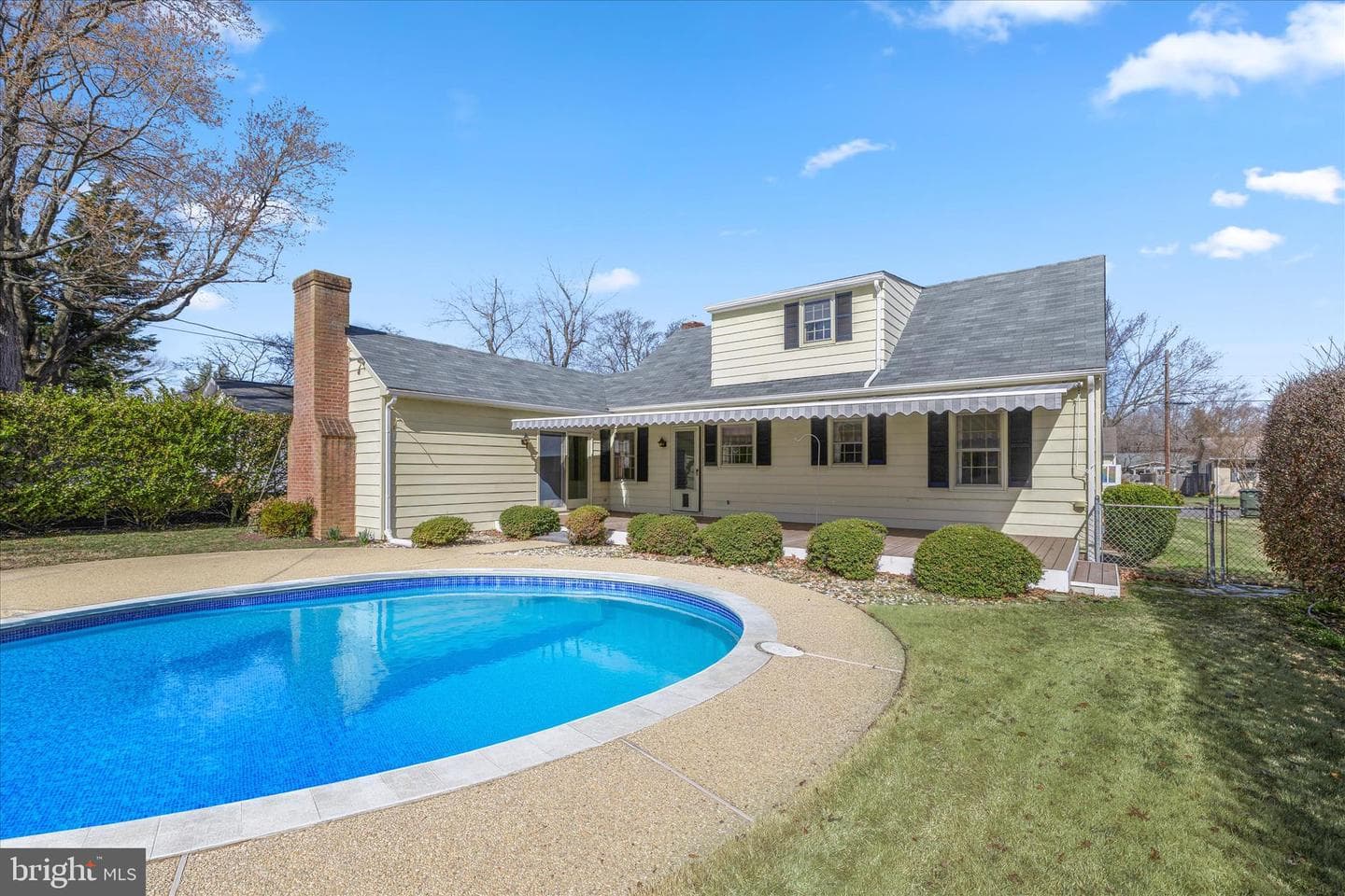 704 Elizabeth Street photo 35