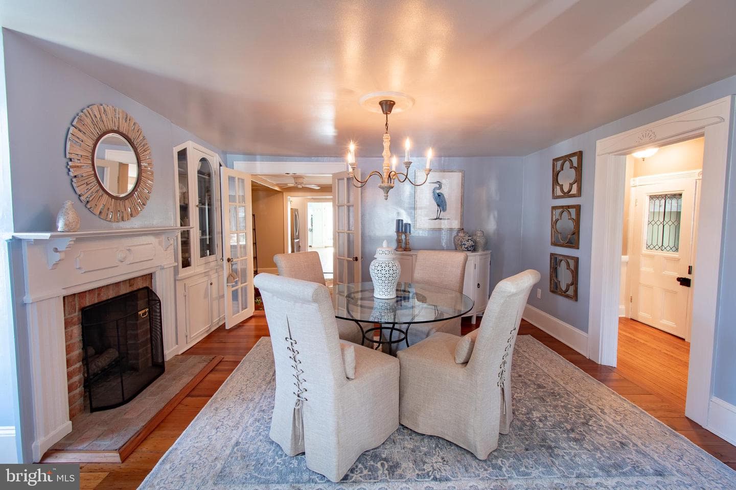 114 W Chestnut Street photo 10