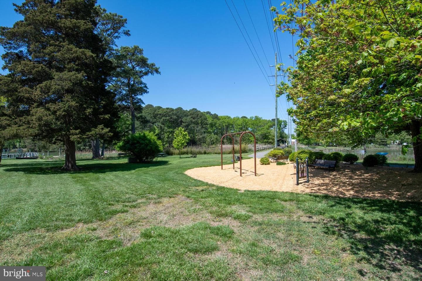 114 W Chestnut Street photo 50
