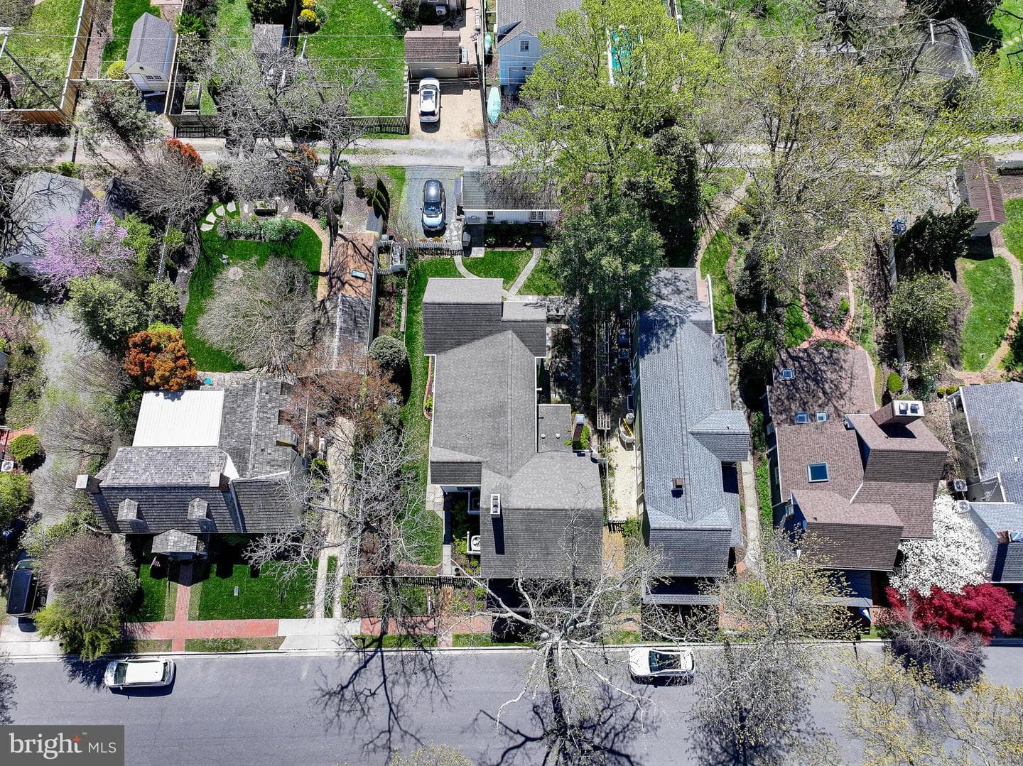 114 W Chestnut Street photo 74