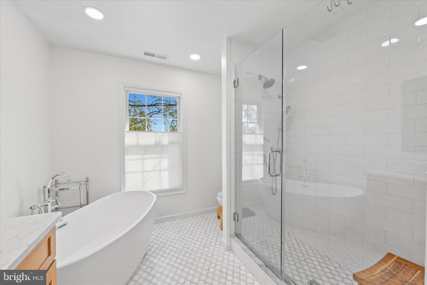 53 Londonderry Drive photo 28