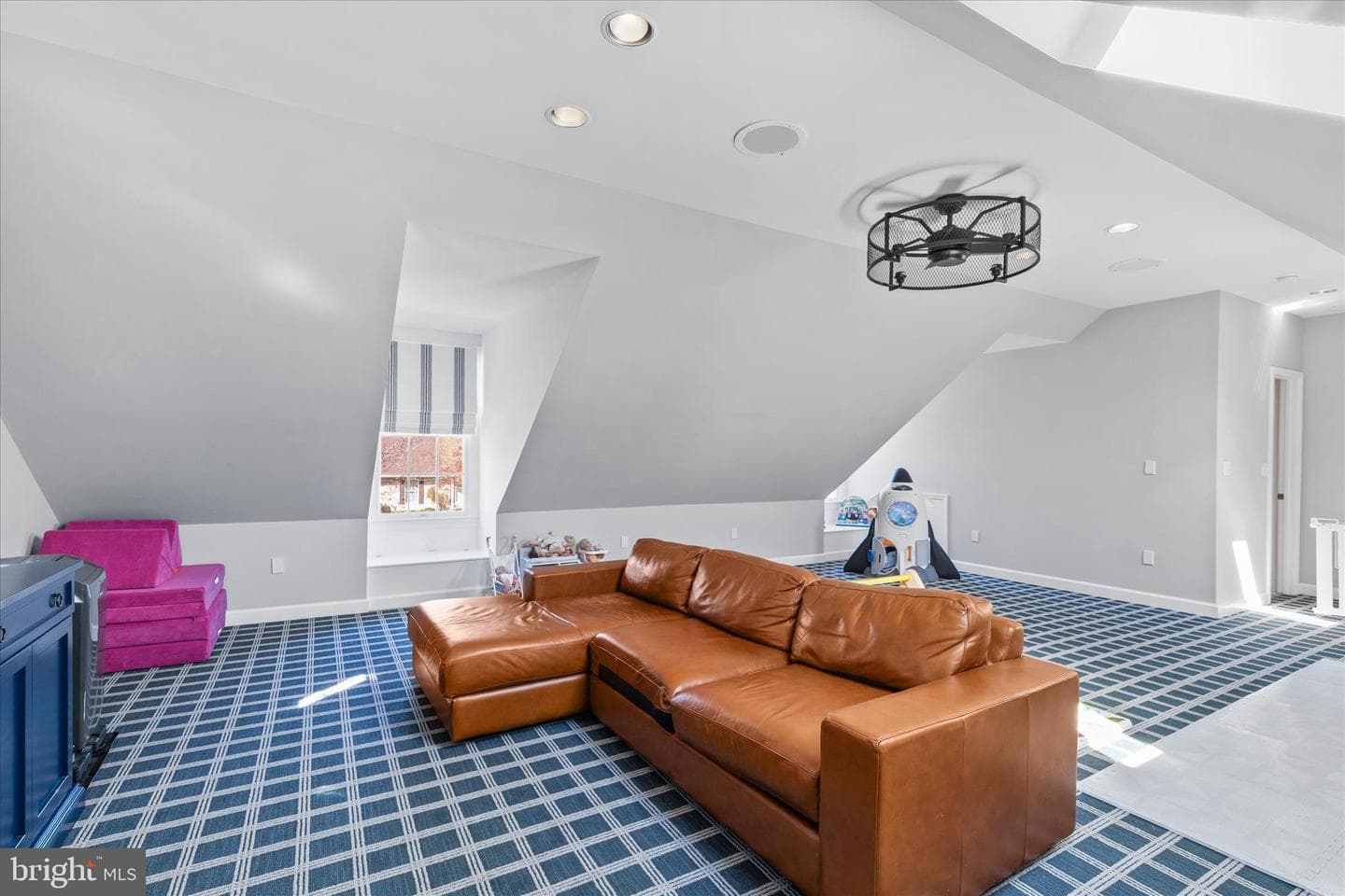 53 Londonderry Drive photo 41