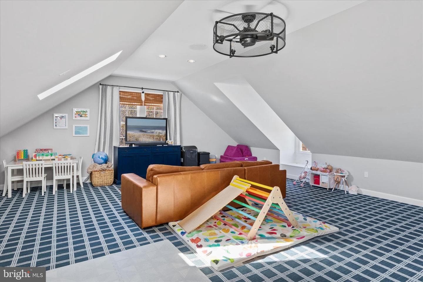 53 Londonderry Drive photo 42