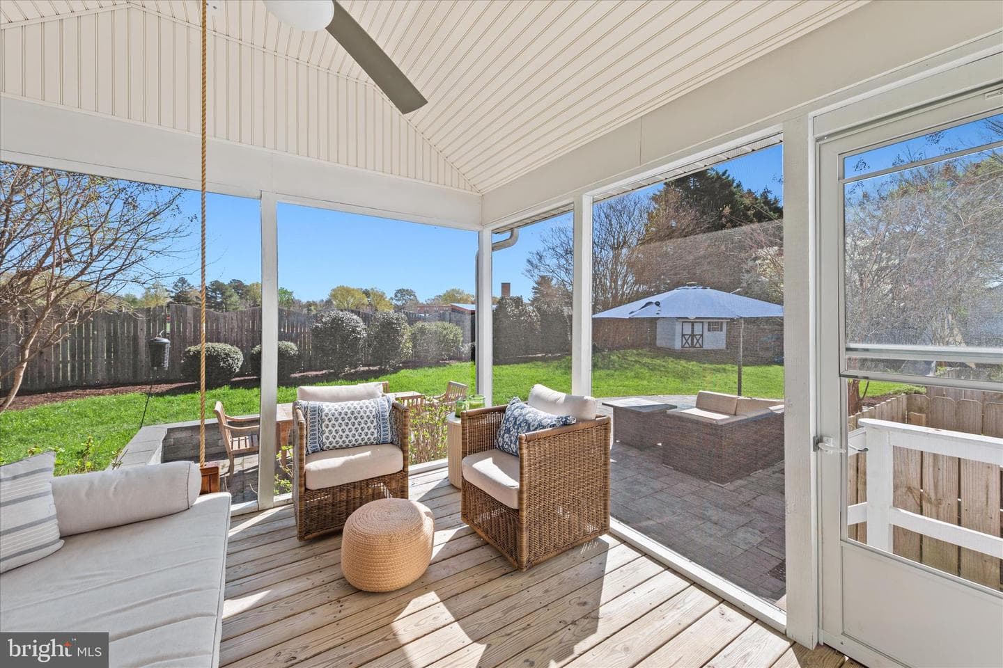 53 Londonderry Drive photo 45