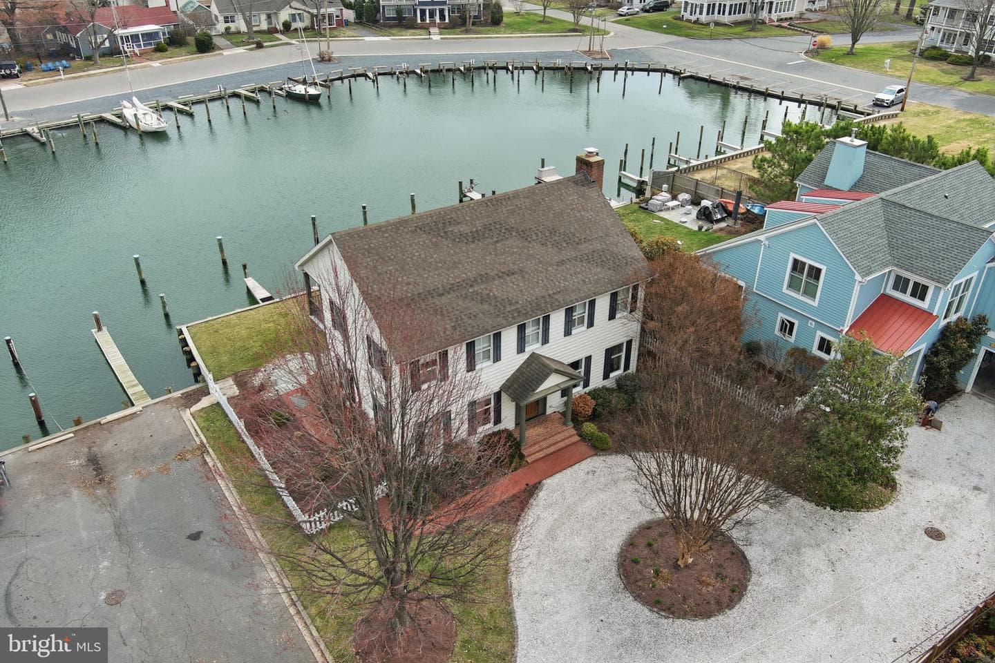 222 Chestnut photo 4