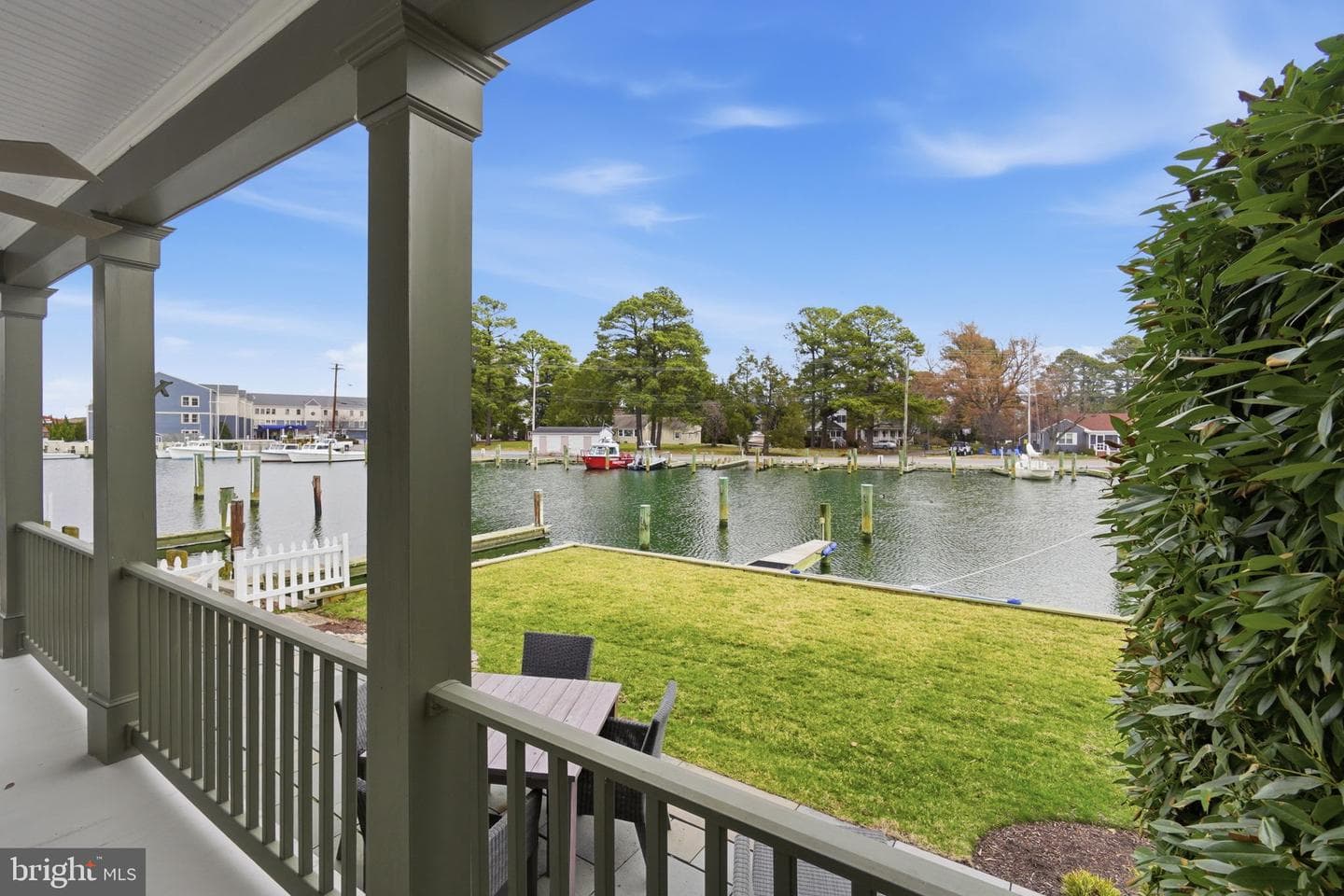 222 Chestnut photo 7