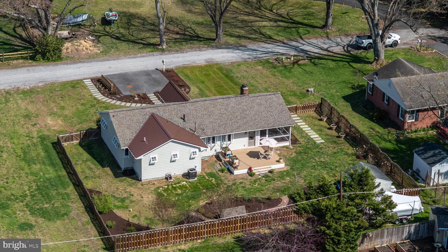 28567 Holden Road photo 10