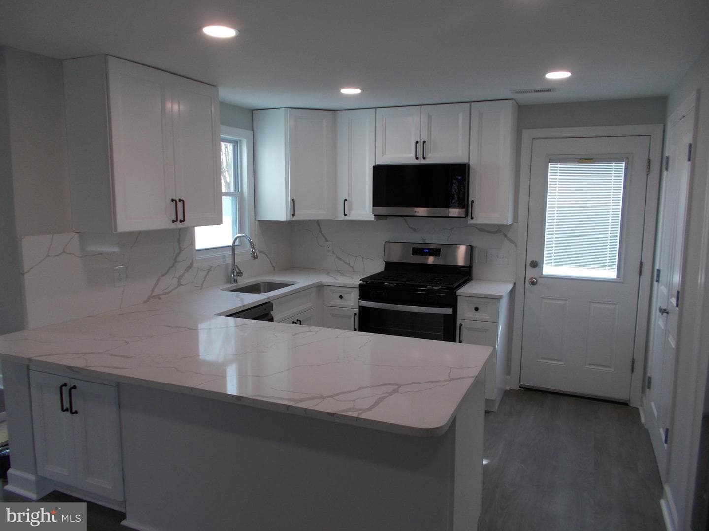 618 South Street photo 5