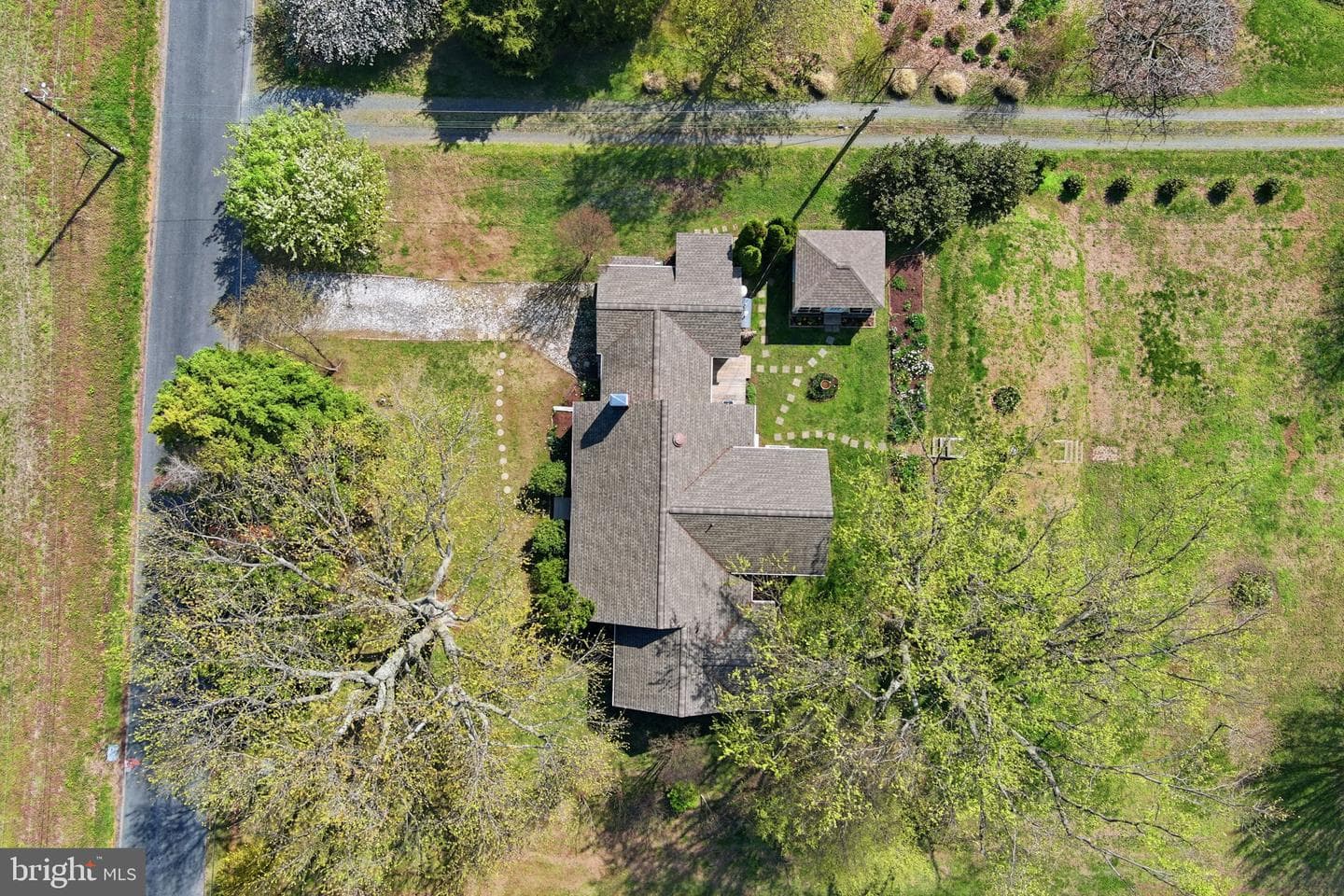 4940 Fairbank Road photo 29