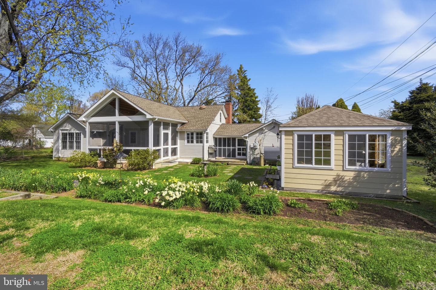 4940 Fairbank Road photo 3