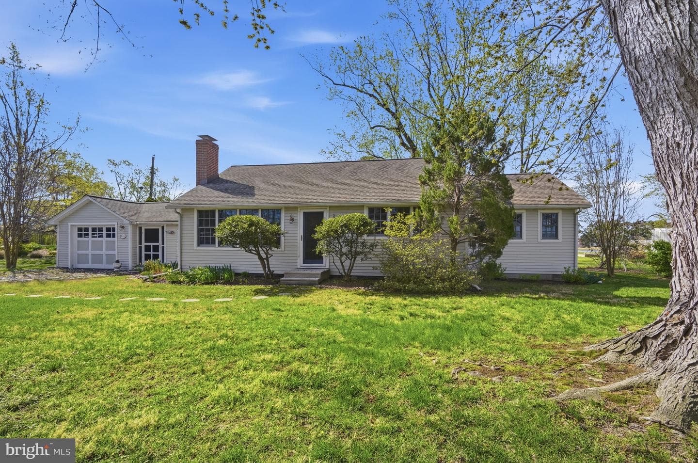 4940 Fairbank Road photo 4