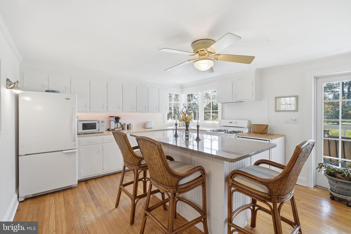 4940 Fairbank Road photo 6