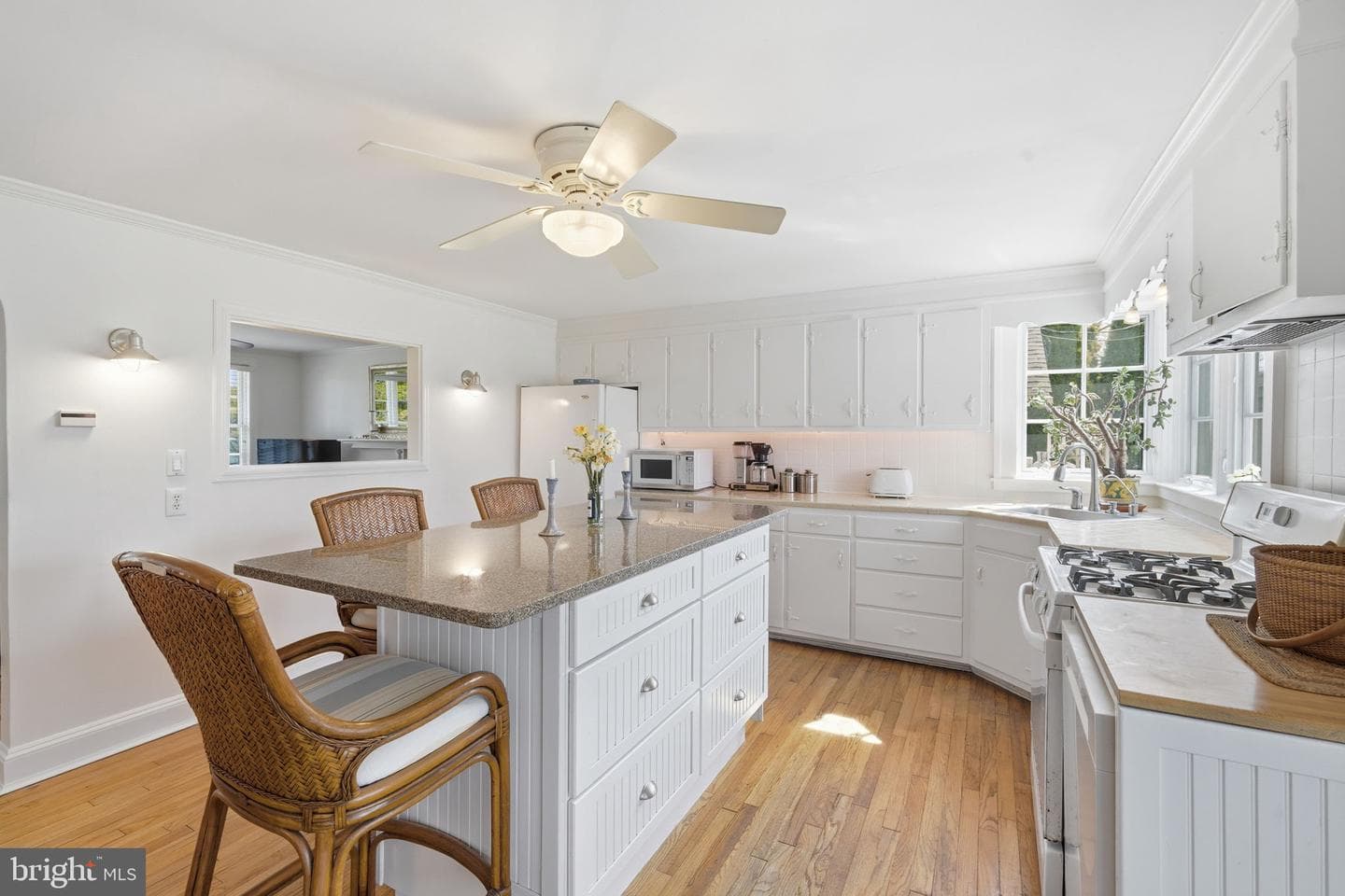 4940 Fairbank Road photo 7