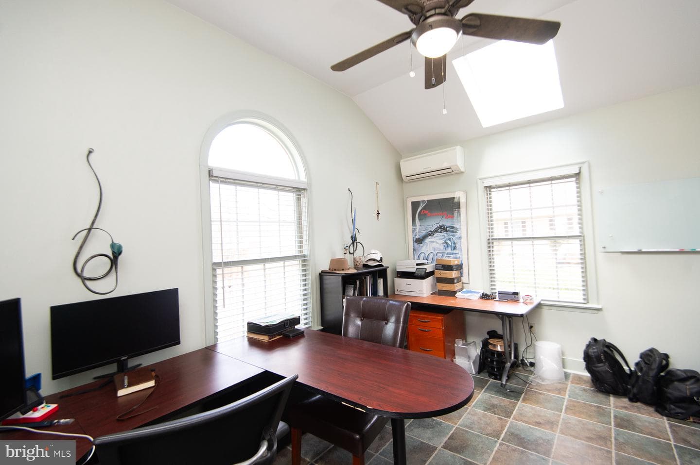 18 Londonderry Drive photo 24
