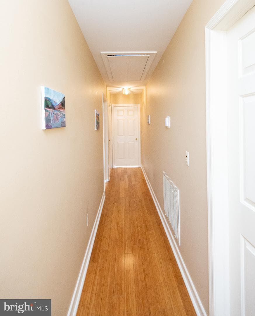 18 Londonderry Drive photo 37