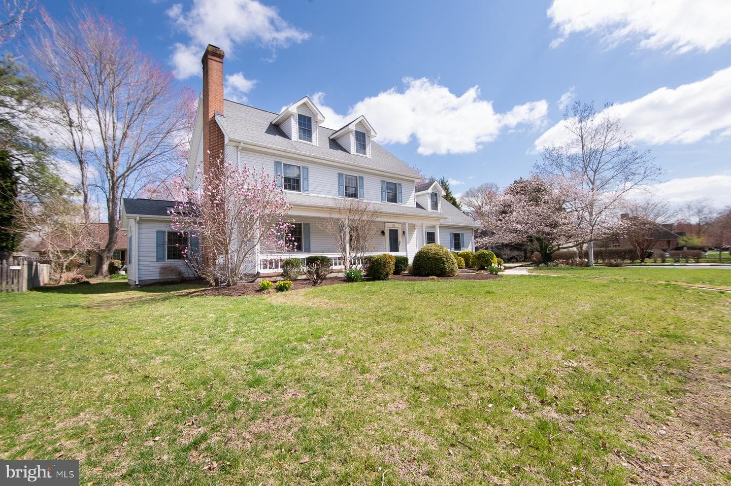 18 Londonderry Drive photo 4